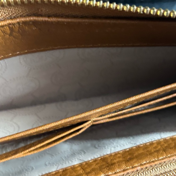 Michael Kors Tan Leather Wallet with Gold Accents - Picture 13 of 16